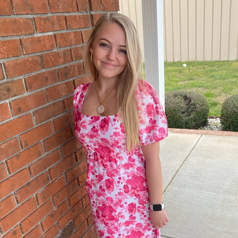 Meet your Posher, Caitlyn